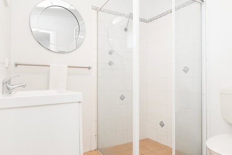 Manly's Hidden Gem - Accommodation in Surfers Paradise 3