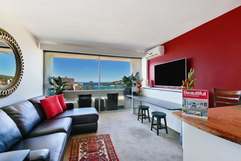 Manlybeachonline.com807 At The Beach - Accommodation in Surfers Paradise 0