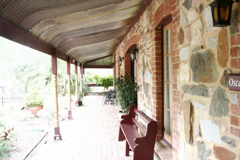 Marananga Cottages - Accommodation in Surfers Paradise 1