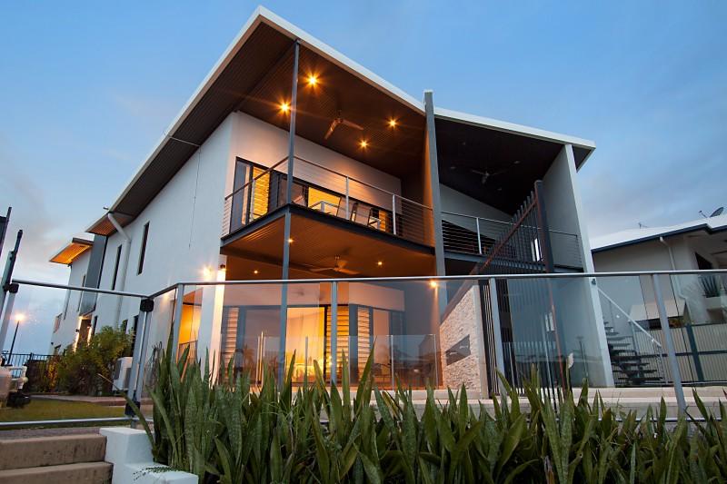 Cullen Bay NT Accommodation in Surfers Paradise