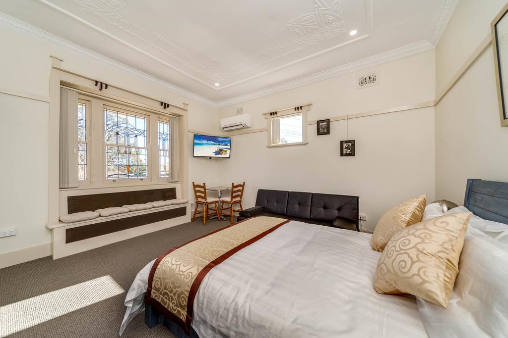 Marulan NSW Accommodation in Surfers Paradise