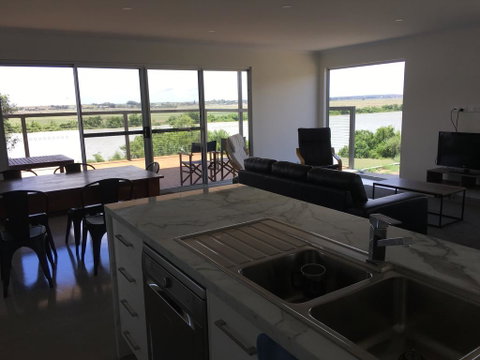 Matts River Rest - Accommodation in Surfers Paradise 0