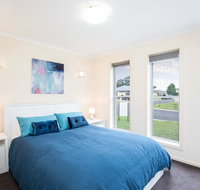 Megan House - Accommodation in Surfers Paradise
