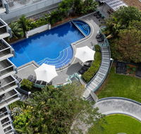 Meriton Suites Broadbeach - Accommodation in Surfers Paradise
