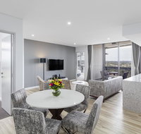 Meriton Suites Church Street Parramatta - Accommodation in Surfers Paradise