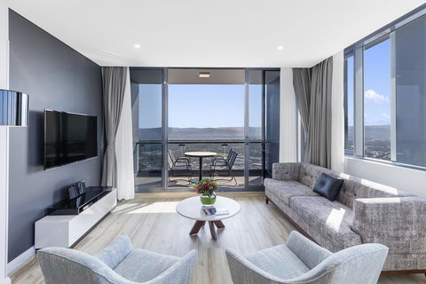 Meriton Suites Southport - Accommodation in Surfers Paradise 0