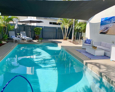 Mermaid Beach House - Accommodation in Surfers Paradise 1