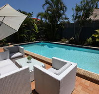 Mermaid Beach House - Accommodation in Surfers Paradise