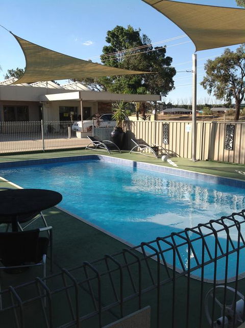 Mia Motel - Accommodation in Surfers Paradise 3