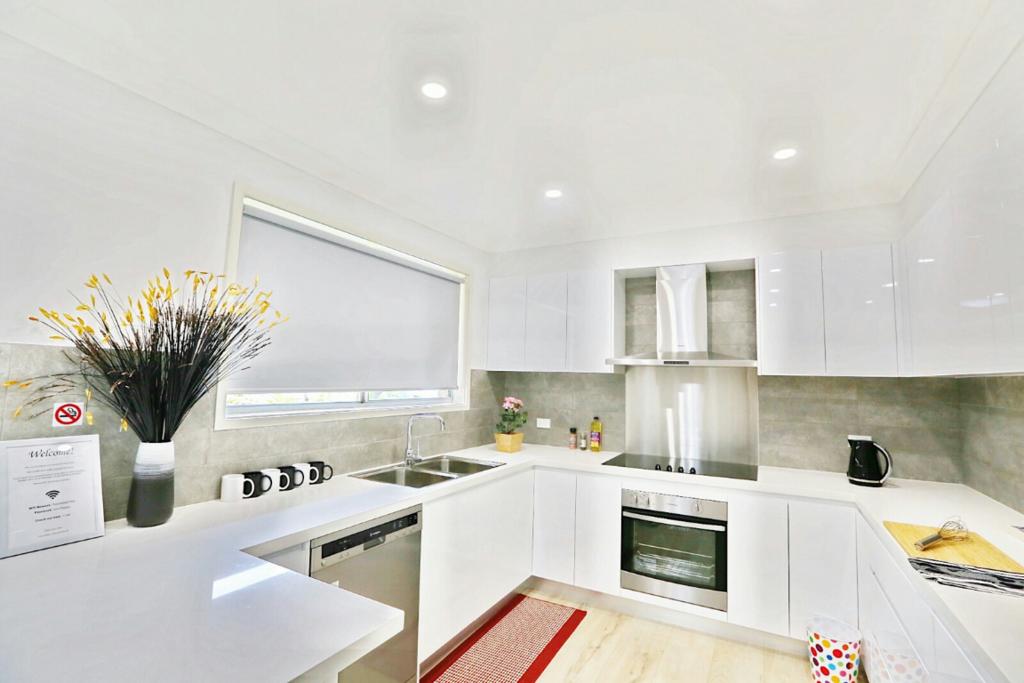 Wattle Ponds NSW Accommodation in Surfers Paradise
