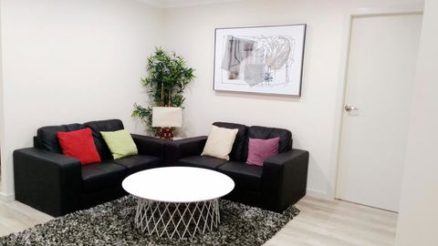 Modern 4-Bedroom House On Cunningham Near Singleton CBD Hunter Valley - Accommodation in Surfers Paradise 1