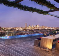 Modern carefree living style APT in ToowongView - Accommodation in Surfers Paradise