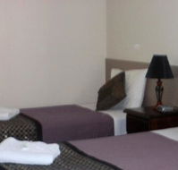 Molika Springs Motel - Accommodation in Surfers Paradise