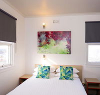 Mowbray Hotel - Accommodation in Surfers Paradise