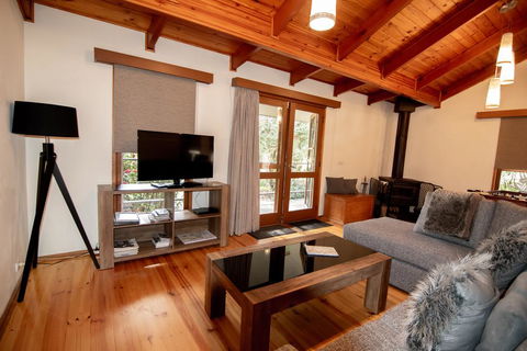 Mystic View Cottage - Accommodation in Surfers Paradise 1