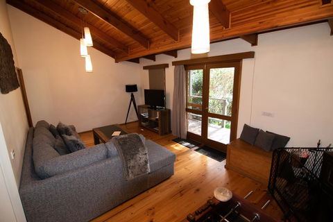Mystic View Cottage - Accommodation in Surfers Paradise 2