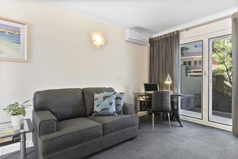 The Peninsula Riverside Serviced Apartments - Accommodation in Surfers Paradise 1