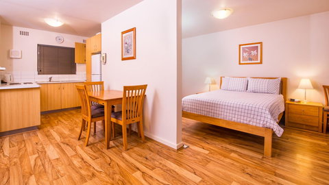 Dowler Apartments Subiaco - Accommodation in Surfers Paradise 6