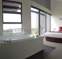 Cosy Corner Sea View Apartments - Accommodation in Surfers Paradise