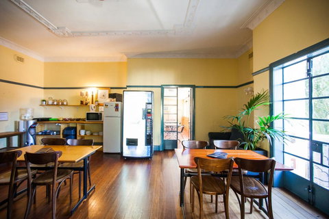 Captain Stirling Hotel - Accommodation in Surfers Paradise 29