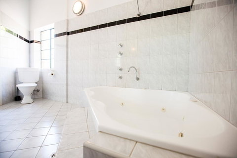 Captain Stirling Hotel - Accommodation in Surfers Paradise 27