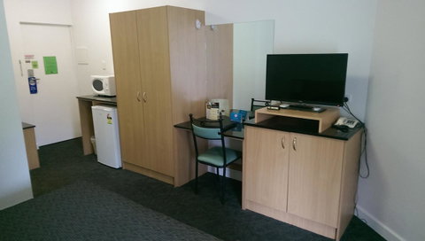 Baileys Parkside Motel By VetroBlu - Accommodation in Surfers Paradise 14