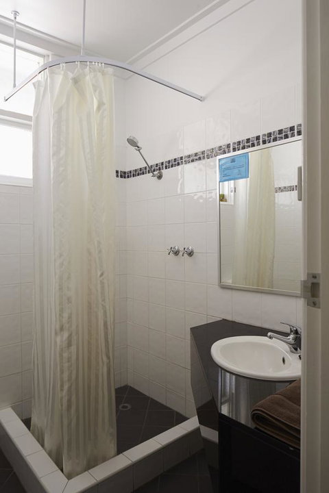 Baileys Parkside Motel By VetroBlu - Accommodation in Surfers Paradise 11