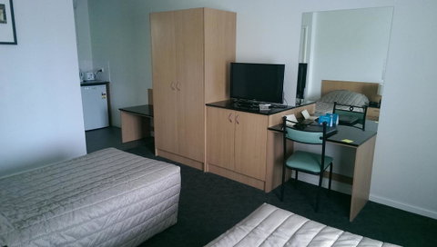 Baileys Parkside Motel By VetroBlu - Accommodation in Surfers Paradise 10