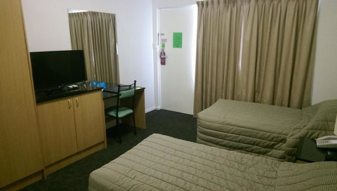 Baileys Parkside Motel By VetroBlu - Accommodation in Surfers Paradise 17