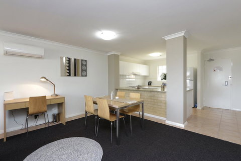 Hillarys Marina Apartment - Accommodation in Surfers Paradise 5