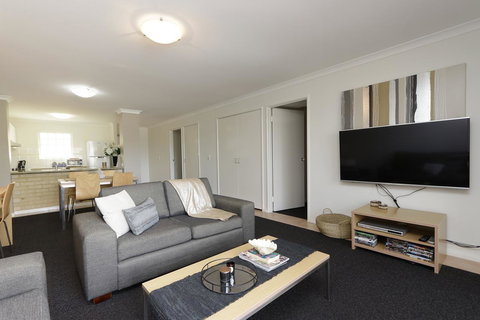 Hillarys Marina Apartment - Accommodation in Surfers Paradise 4
