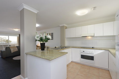 Hillarys Marina Apartment - Accommodation in Surfers Paradise 16