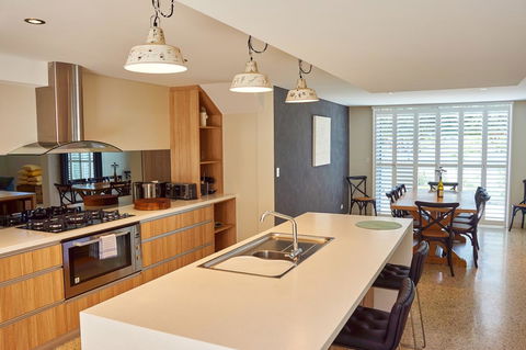 The Urban Beach House - Accommodation in Surfers Paradise 4