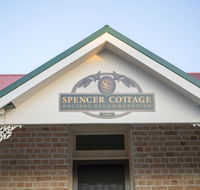 Spencer Cottage - Accommodation in Surfers Paradise