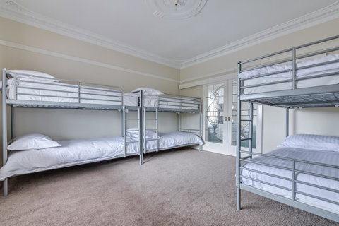 Serpentine Rose - Accommodation in Surfers Paradise 10