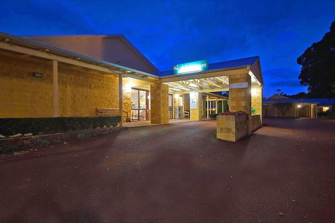 Stay Margaret River - Accommodation in Surfers Paradise 32