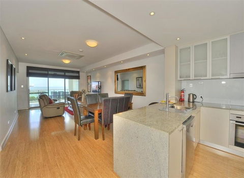 Nautica Residences Mandurah - Accommodation in Surfers Paradise 6