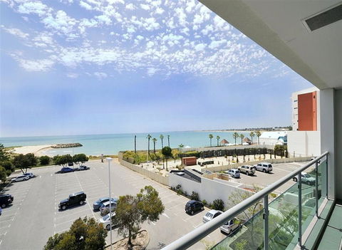 Nautica Residences Mandurah - Accommodation in Surfers Paradise 3