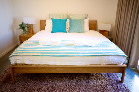 Cottesloe Artist's Beach Retreat - Accommodation in Surfers Paradise 9