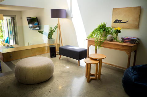 Cottesloe Artist's Beach Retreat - Accommodation in Surfers Paradise 17