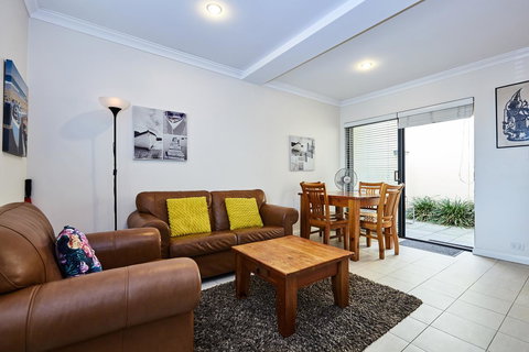 Fremantle Townhouse U/5 - Accommodation in Surfers Paradise 3
