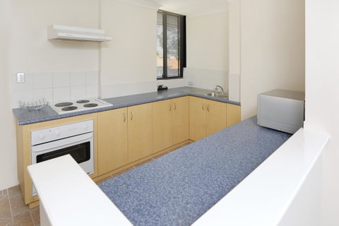 Lodestar Waterside Apartments - Accommodation in Surfers Paradise 17