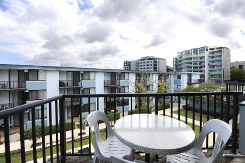 Lodestar Waterside Apartments - Accommodation in Surfers Paradise 12