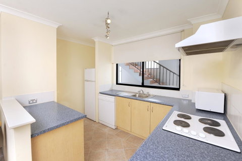 Lodestar Waterside Apartments - Accommodation in Surfers Paradise 23