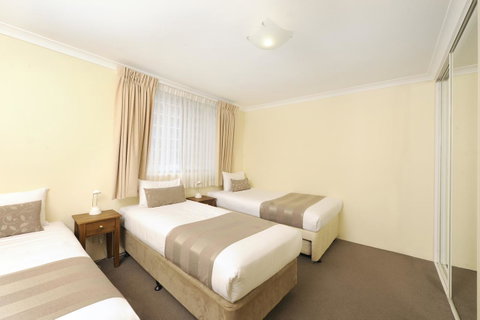 Lodestar Waterside Apartments - Accommodation in Surfers Paradise 44