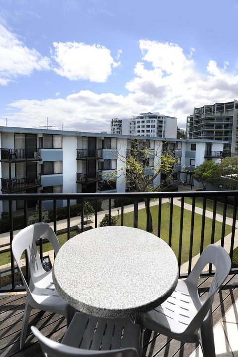 Lodestar Waterside Apartments - Accommodation in Surfers Paradise 4