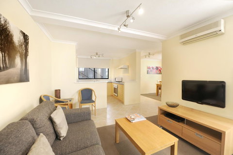 Lodestar Waterside Apartments - Accommodation in Surfers Paradise 26