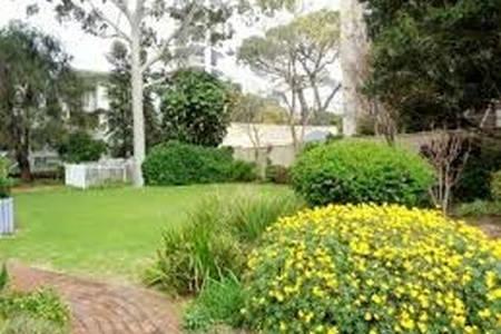 High Tor - Accommodation in Surfers Paradise 25