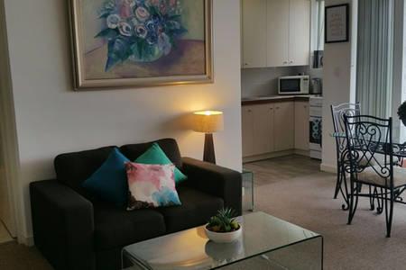 High Tor - Accommodation in Surfers Paradise 15