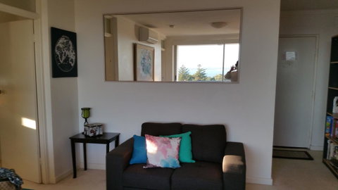 High Tor - Accommodation in Surfers Paradise 9